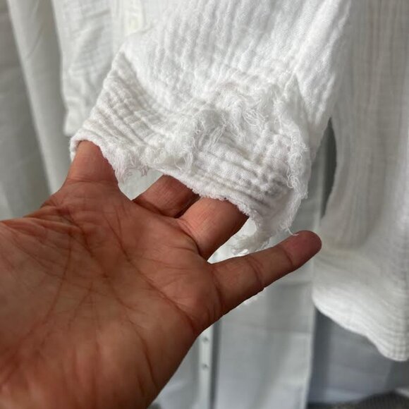 Mododoc Gauze Long Sleeve Shirt with Raw Edges in White - Size M - Picture 3 of 7